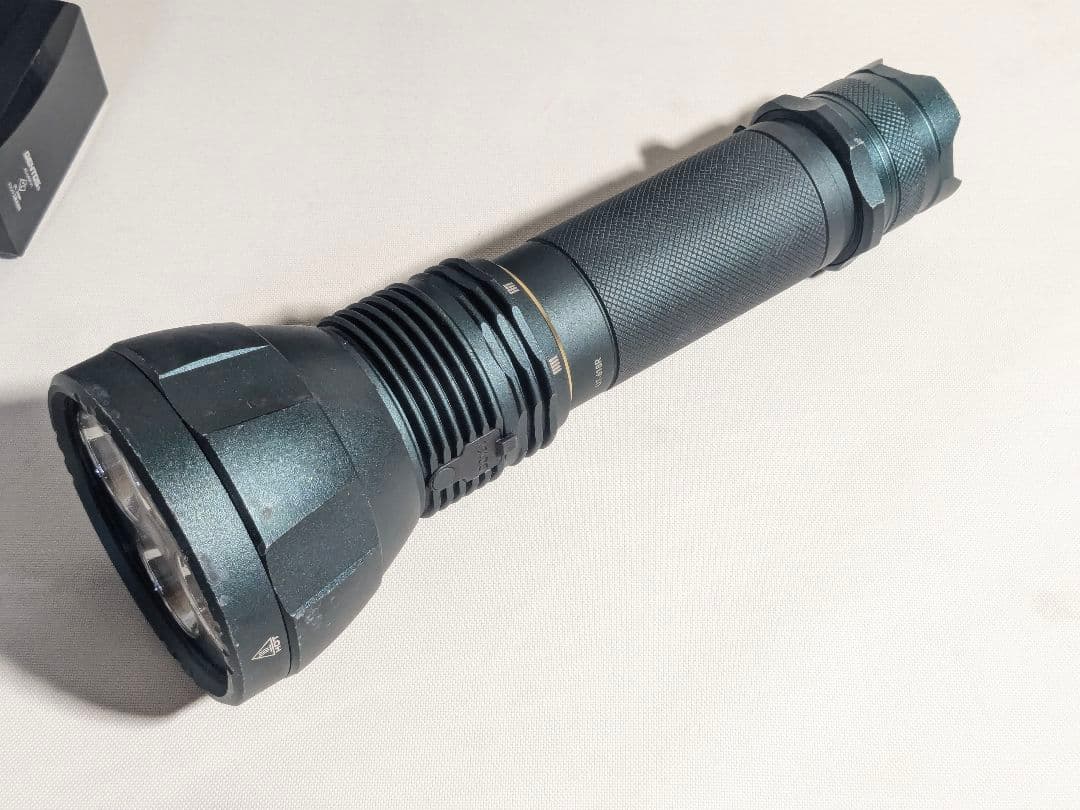 ジェントス UT-618R 13000ルーメン 懐中電灯 GENTOS