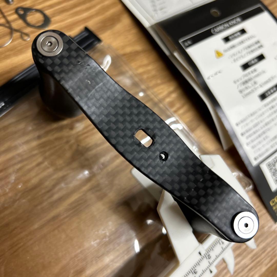 スタジオコンポジット　カーボンハンドル　シマノ用　ナット右付属