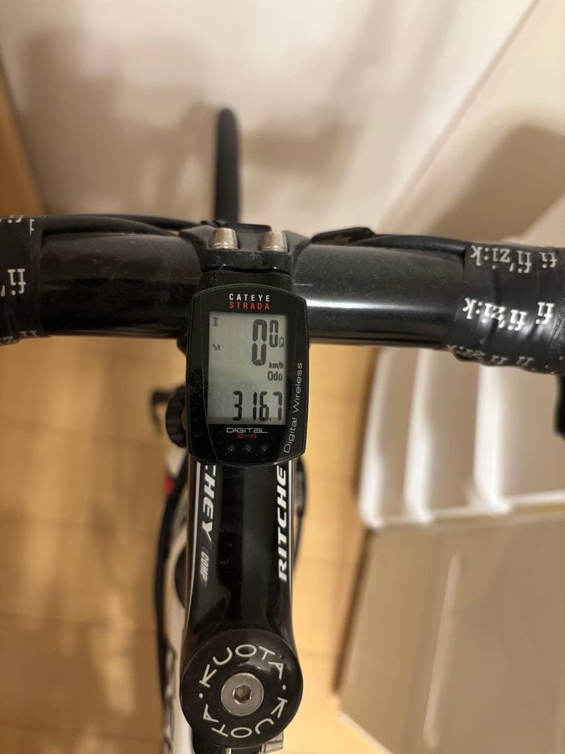 室内保管　走行300キロ弱　KUOTA Kebel カーボン　ロードバイク