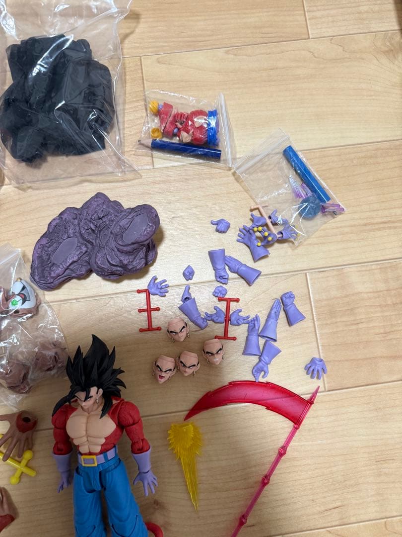 S.H.フィギュアーツ ドラゴンボール スーパーサイヤ人4 ベジット ブロリー