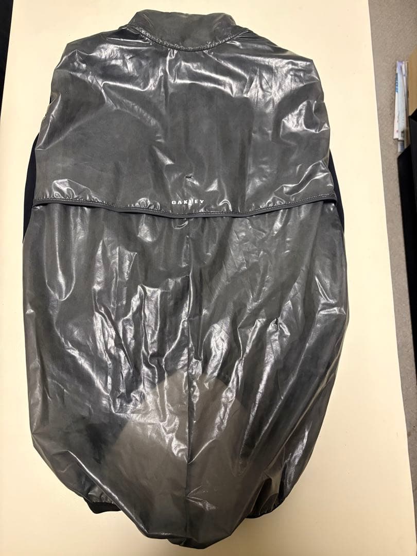 極美品　一度使用洗濯済み　OAKLEY ジョーブレイカー　ウィンドブレーカー
