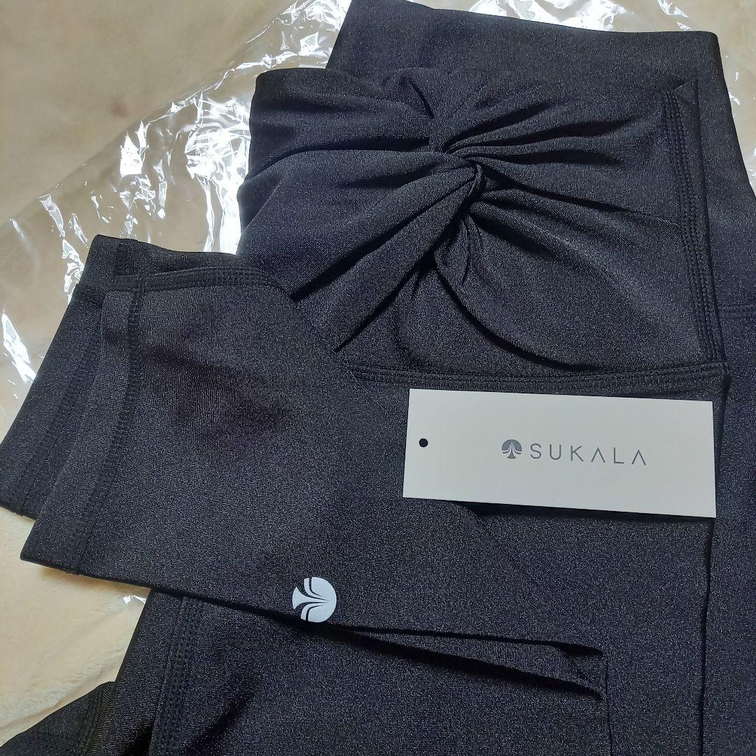 SUKALA シャインストレッチツイストレギンス Lサイズ