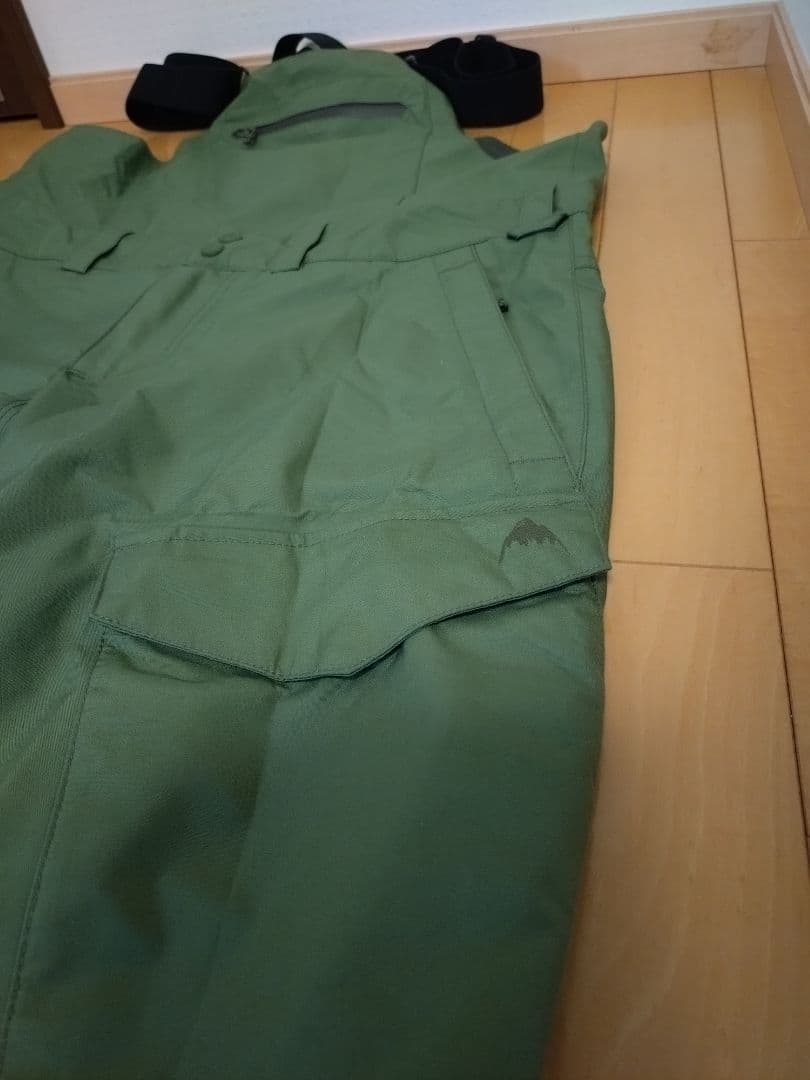 BURTON GORE-TEX Reserve Bib Pant ＋ ビーニー