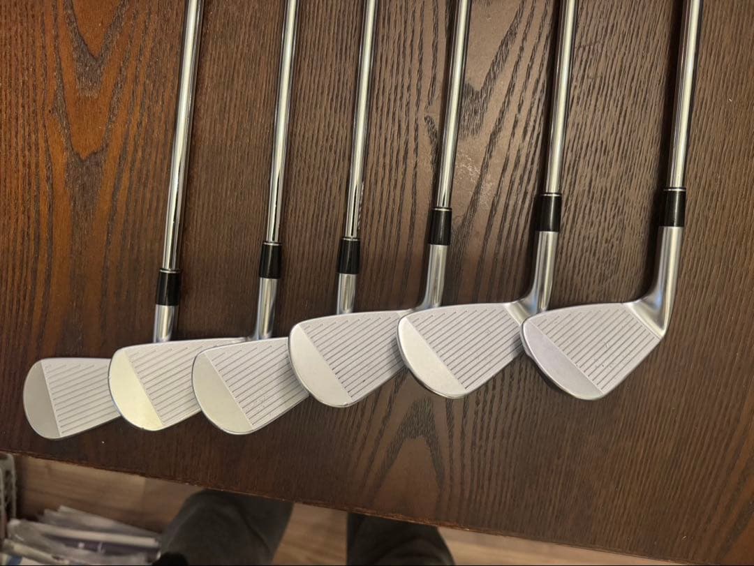 クラブ Srixon ZXi7 Irons 6-piece DG S200