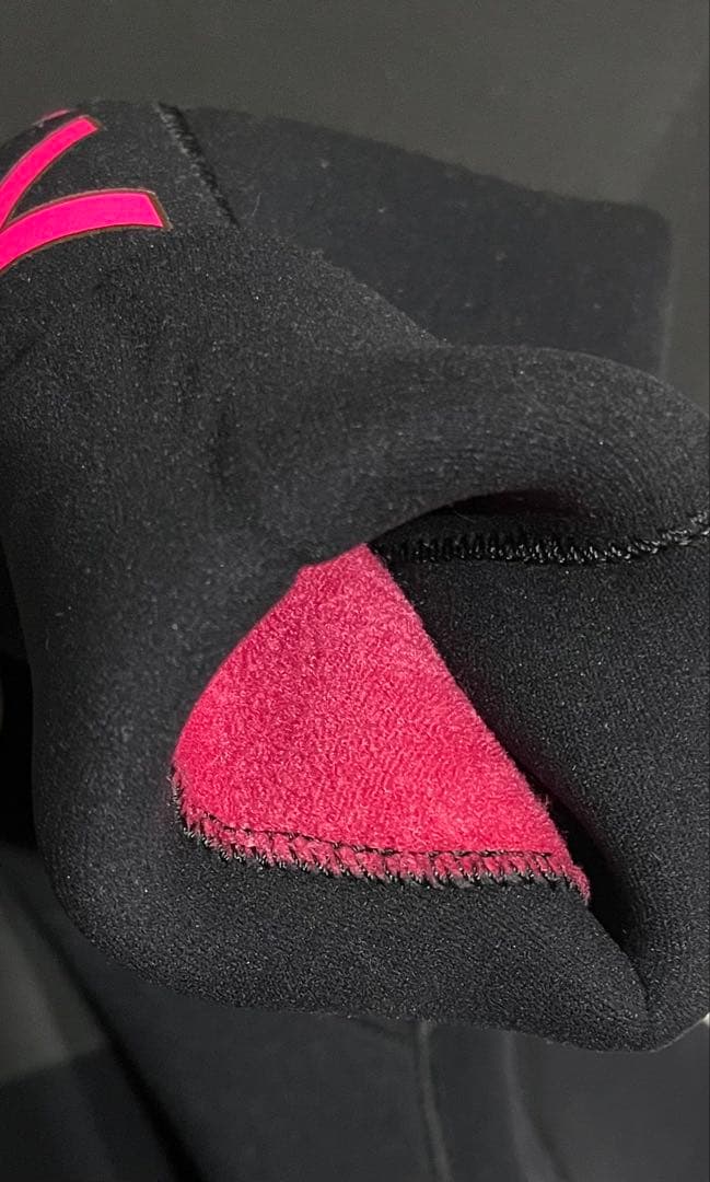 ほぼ新品！AXXE（アックス）セミドライウェットスーツ ブラック/グレー