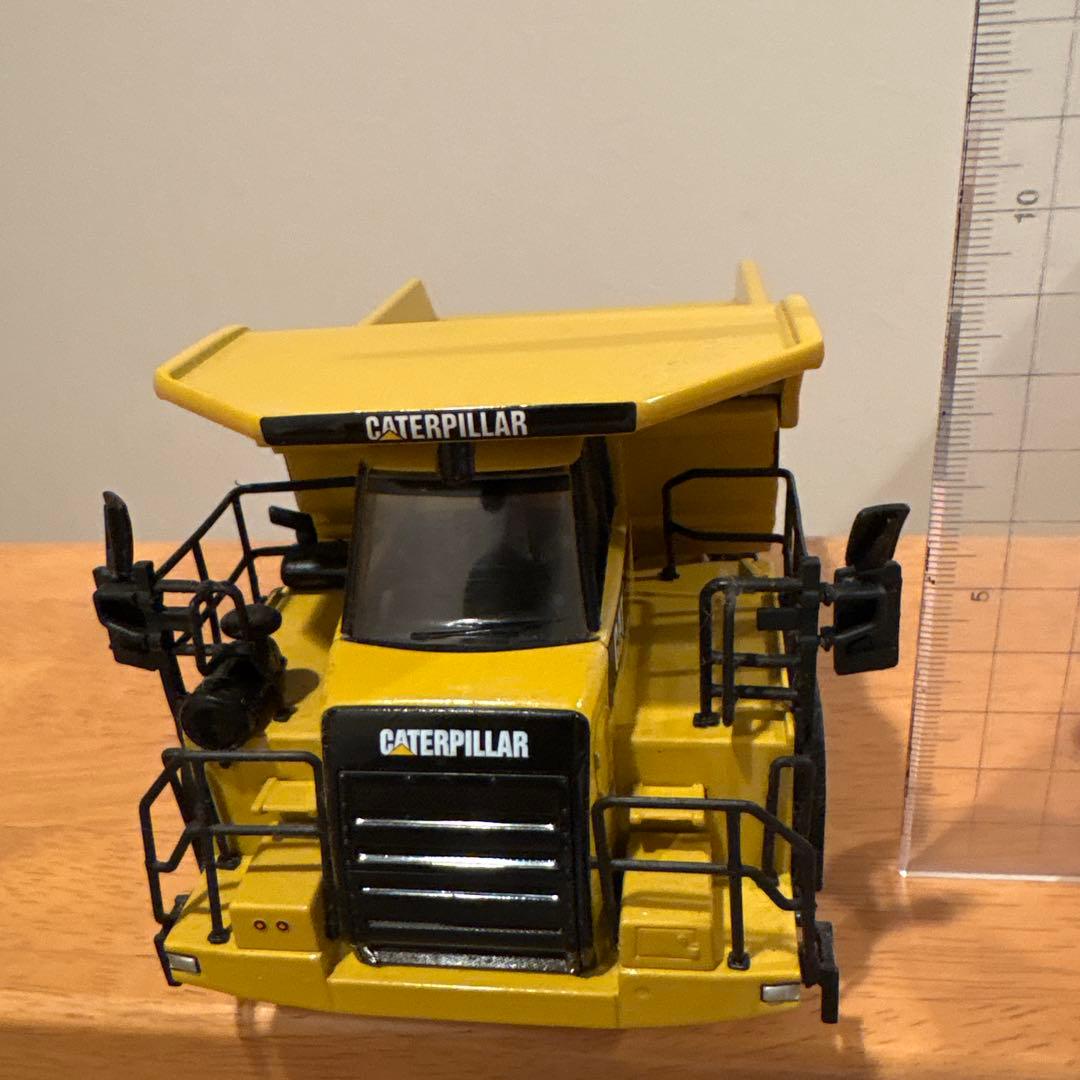 CATERPILLAR 772 ダンプトラック ミニチュア