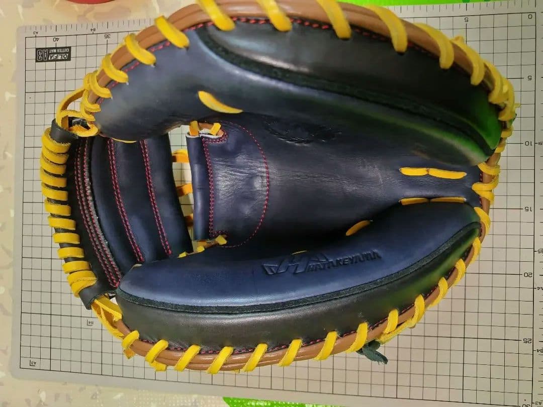 軟式野球キャッチャーミット　ハタケヤマ　伊藤モデル