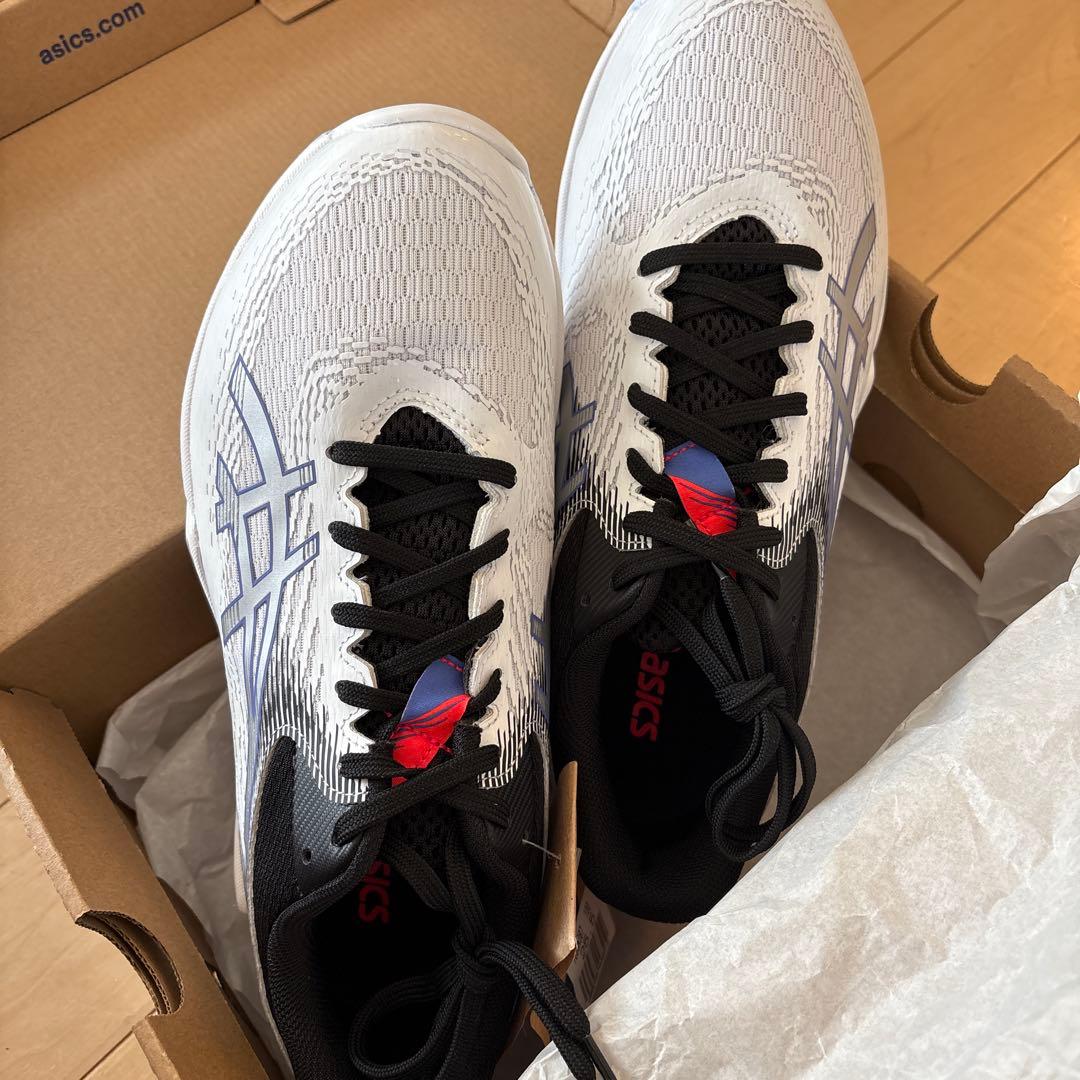 新品 asics バレーシューズ 25.5 4E