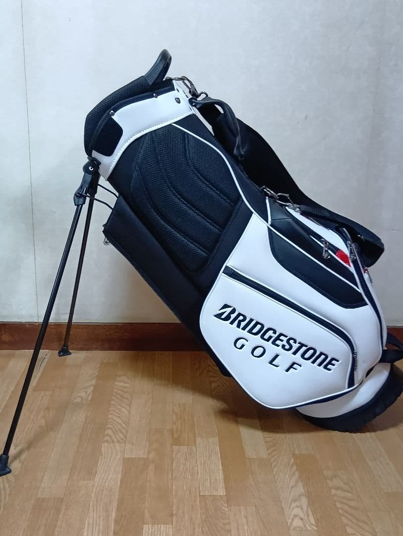 Bridgestone Golf キャディバッグ ６個ヘッドカバー付き
