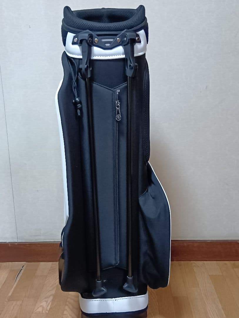 Bridgestone Golf キャディバッグ ６個ヘッドカバー付き