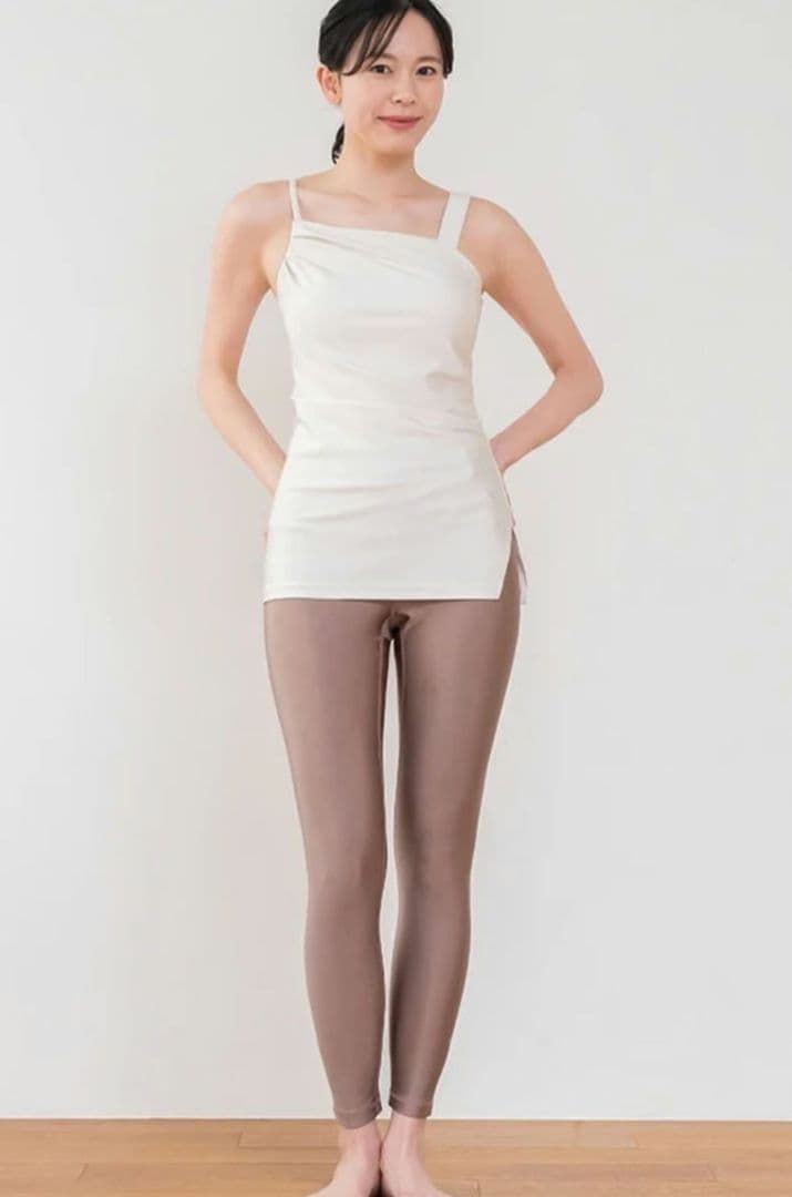 【SUKALA】美品☆シャインストレッチ☆アシンメトリーチュニック　Lサイズ