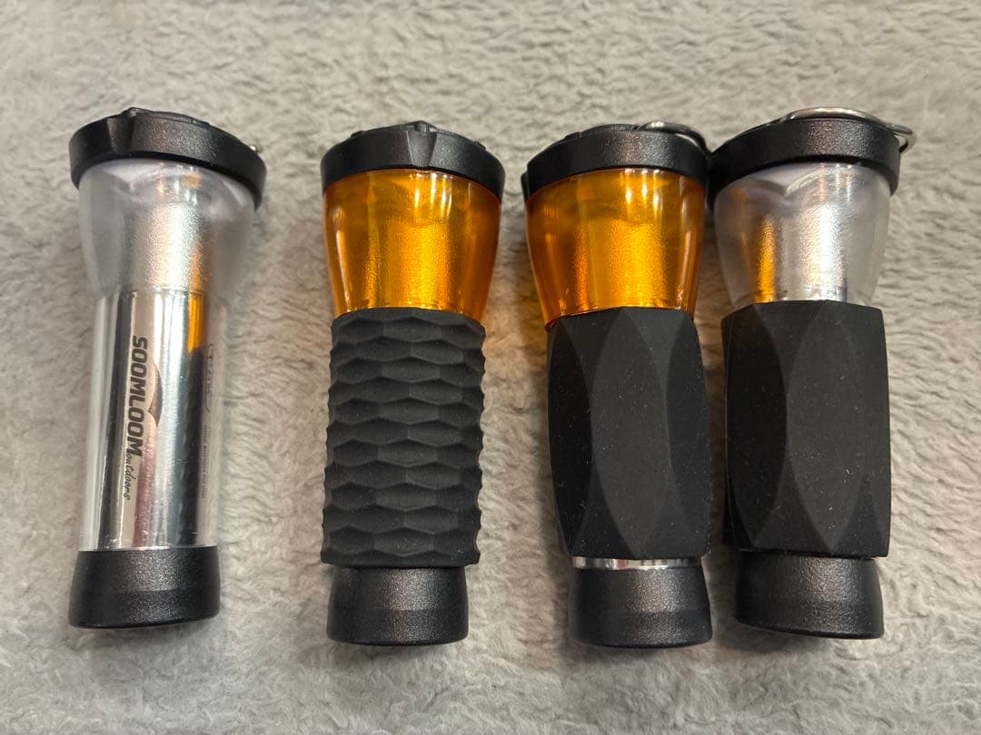 小型LEDランタン（soomloom他）10個＋カラビナ化フック、アンバーカバー