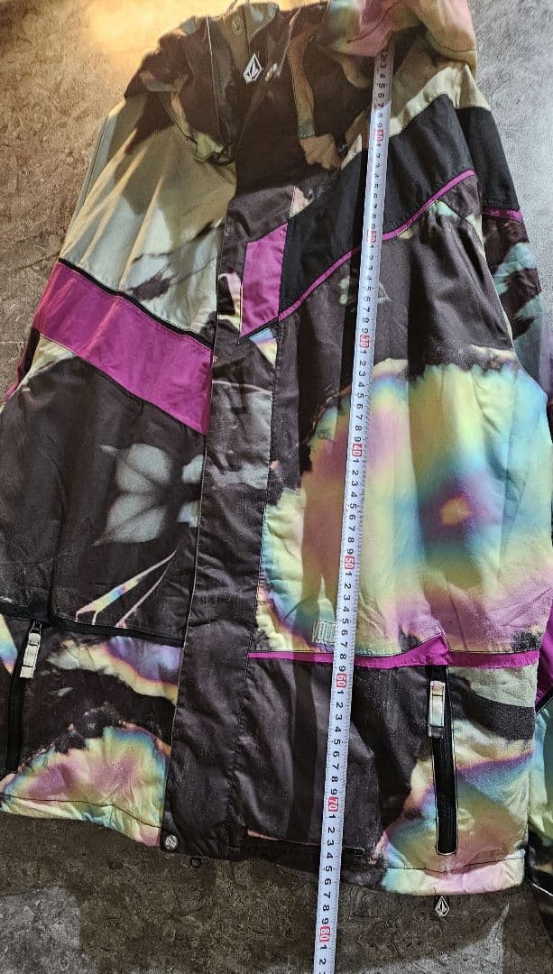 ✨上下セットアップ✨ VOLCOM　ボルコム　スノボウェア　虹色 総柄　L〜XL