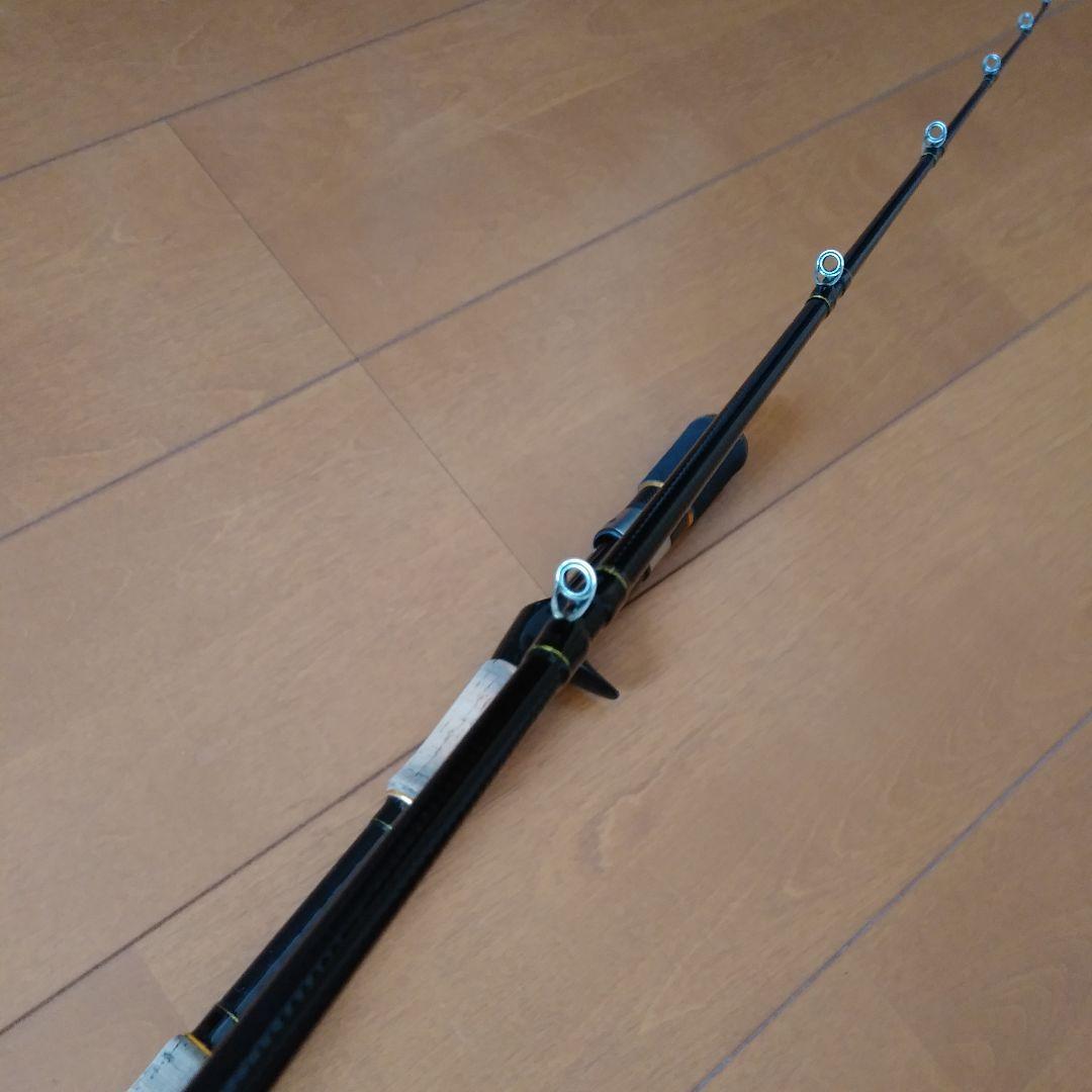 引取限定　鯰専用ロッド　セルバ　SELVA