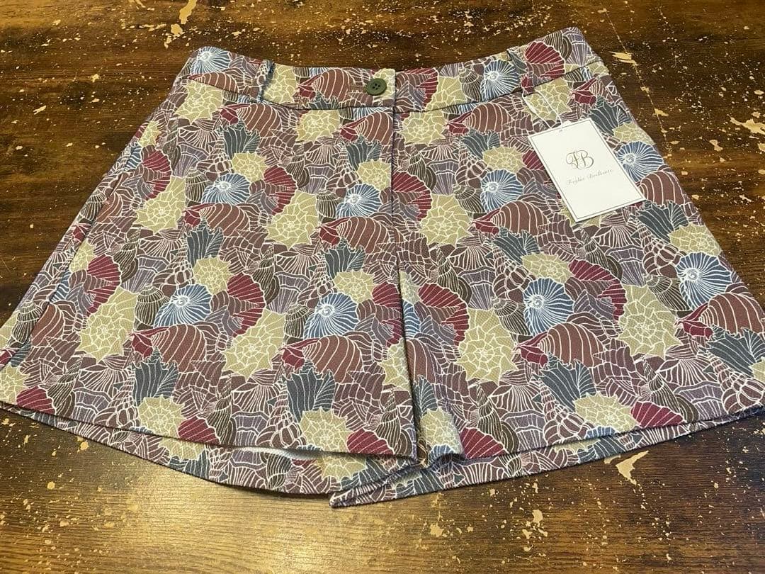 foglia brillante 新品未使用　ゴルフ　ショートパンツ M