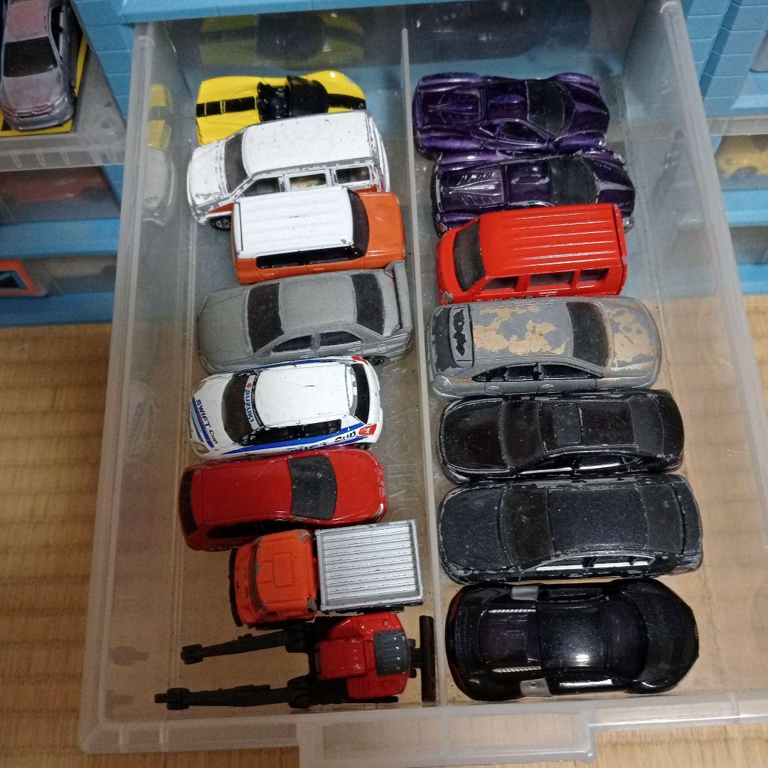 トミカ 199台 まとめ売り 収納駐車場付き