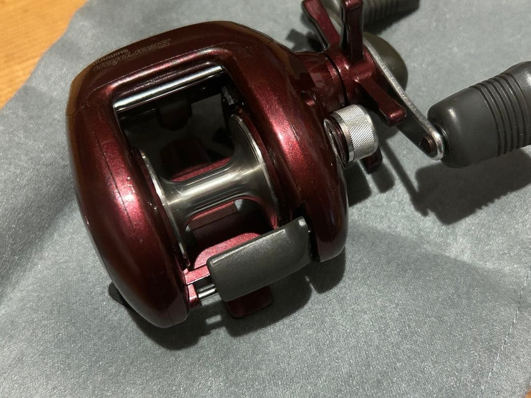 動作良好　シマノ スコーピオン1500 右巻き