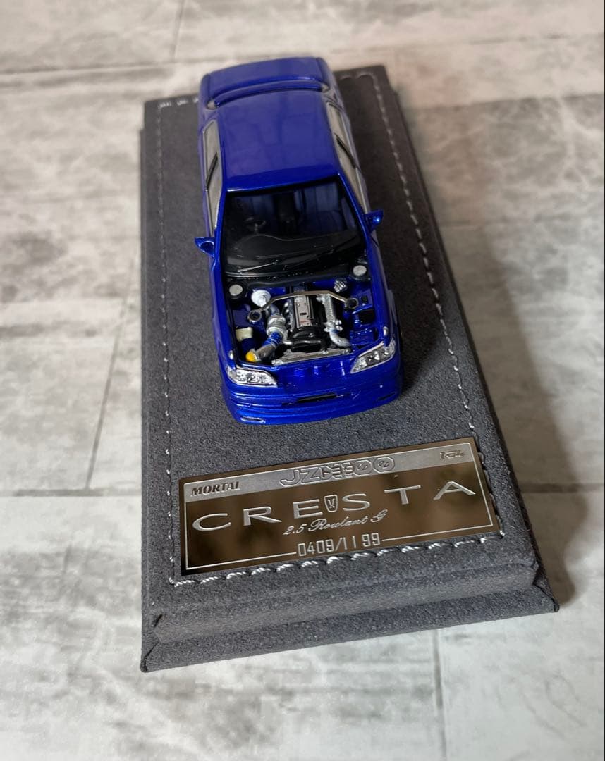 トヨタクレスタ1/64ミニカー