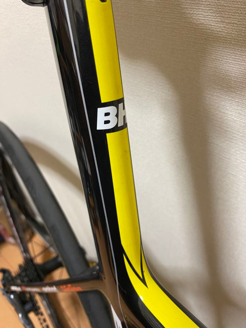 BH G6PRO ディレクトエネルジ　チームカラー　ホイール無し