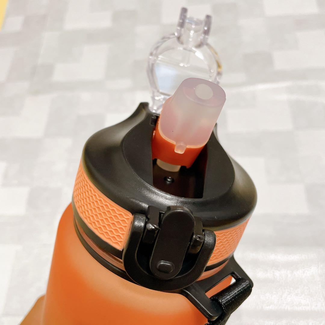☆水筒 ストロー 1000ml ウォーターボトル　スポンジ付き