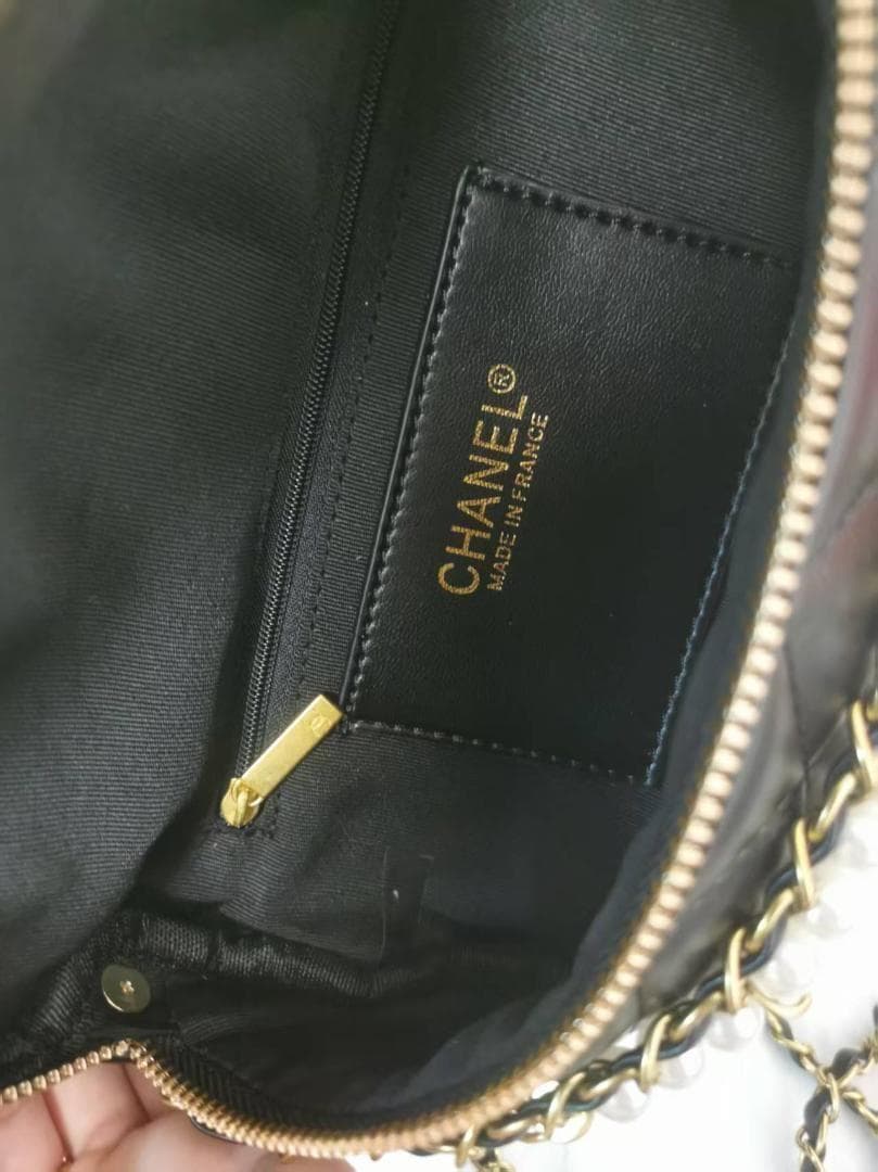 VVIP メイクアップポーチ キルティング ノベルティ ショルダーバッグ