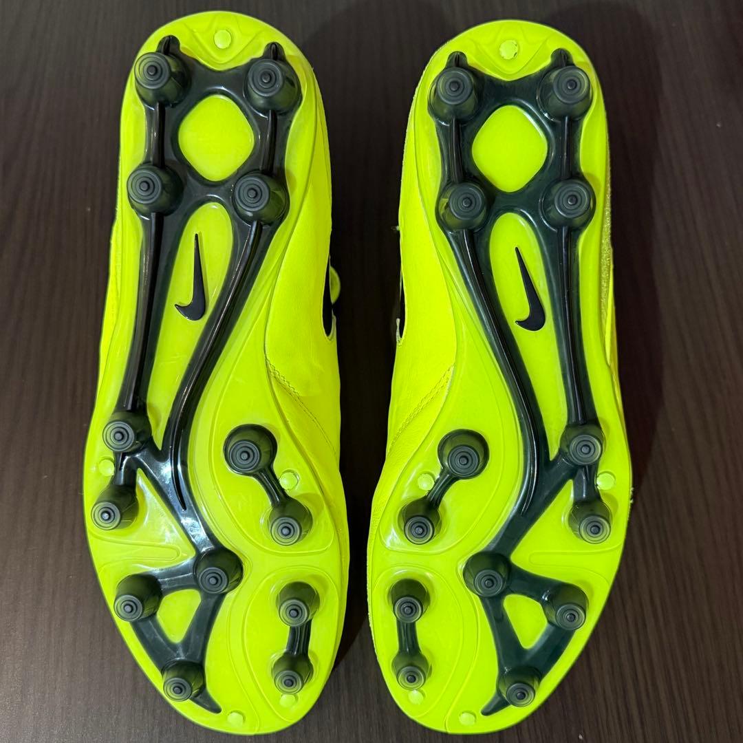 NIKE ティエンポレジェンド6 HG-E 24cm