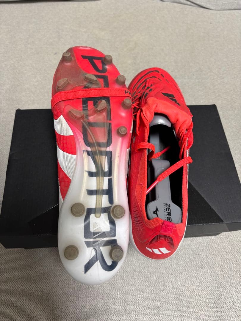 adidas プレデターAG