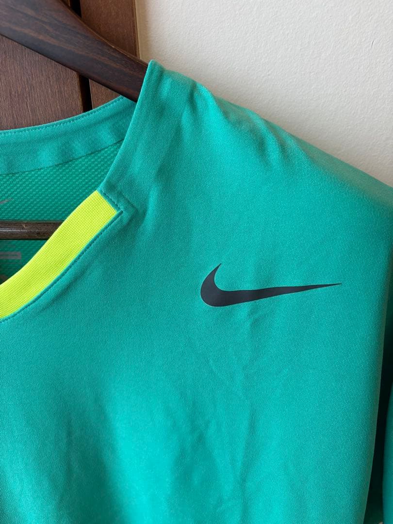NIKE ナイキ　テニス　ラファエルナダル　RAFAモデル　美品　サイズL