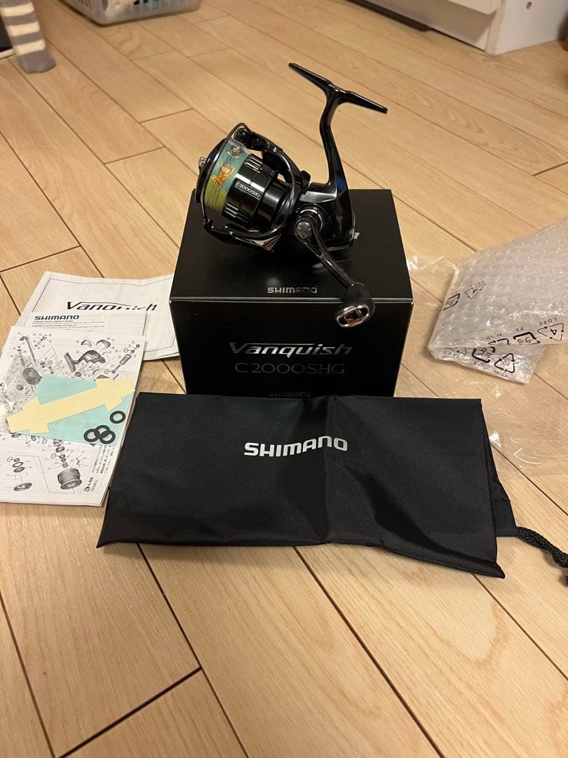 【極美品】19 Vanquish C2000SHG 一度短時間釣行