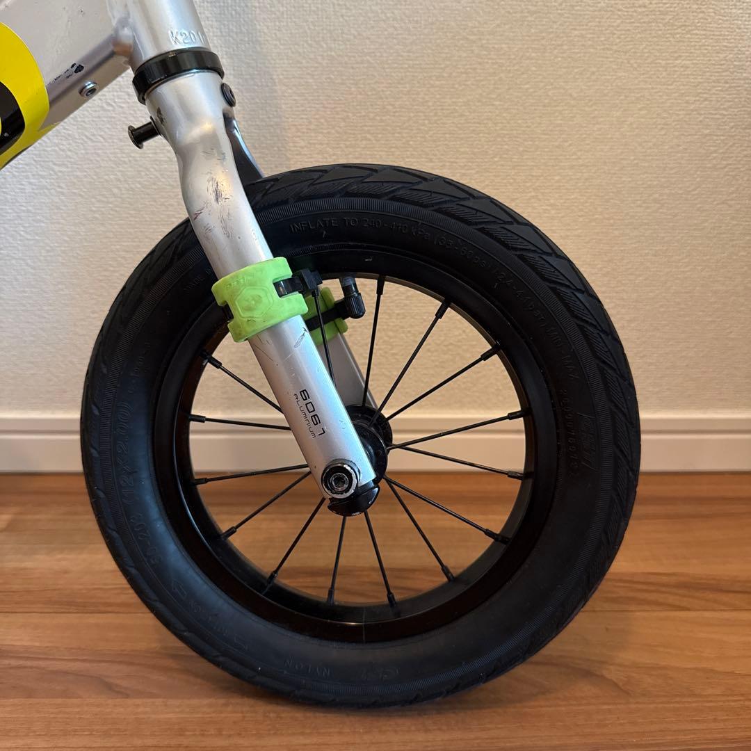 【競技用バランスバイク、日本未入荷】bike8 黒/銀モデル