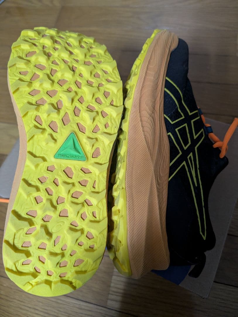 asics Trabuco Max 2 28.0cm ブラック/オレンジ