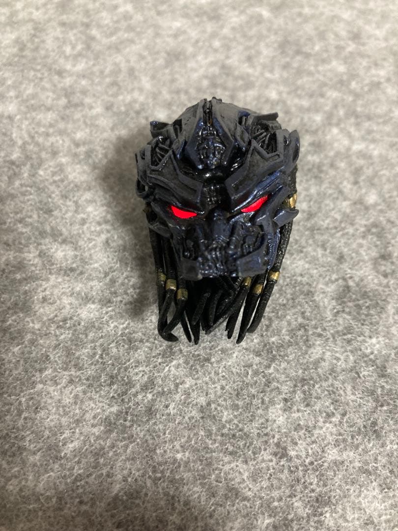 ネカ　NECA アーマドロスト　プレデター　プレデター2
