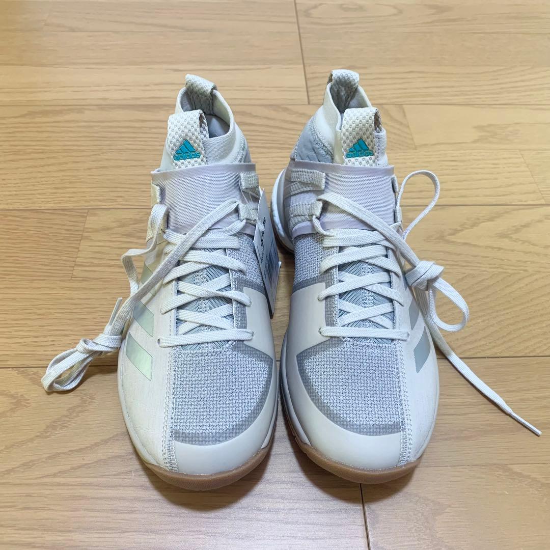 adidas Wucht P8.1 バドミントンシューズ 24.0cm