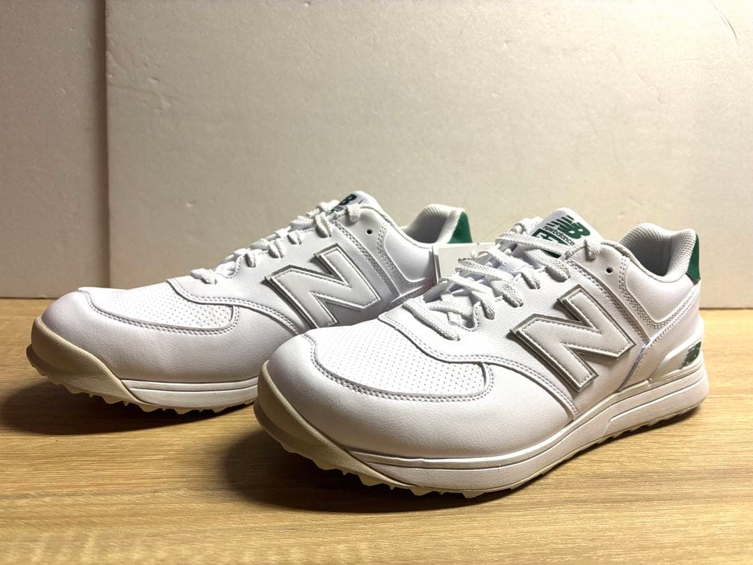未使用 25cm 2Eニューバランスゴルフシューズ UGS574J3ホワイト