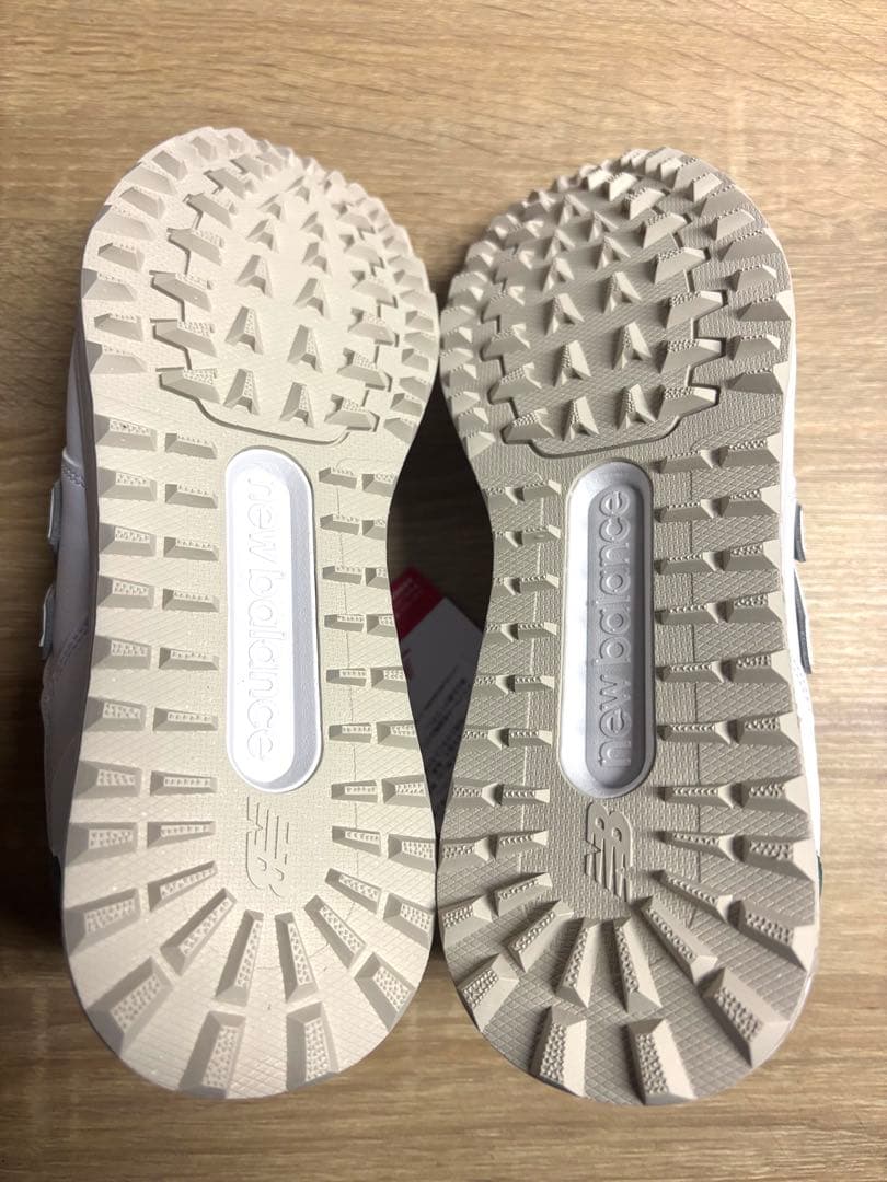 未使用 25cm 2Eニューバランスゴルフシューズ UGS574J3ホワイト