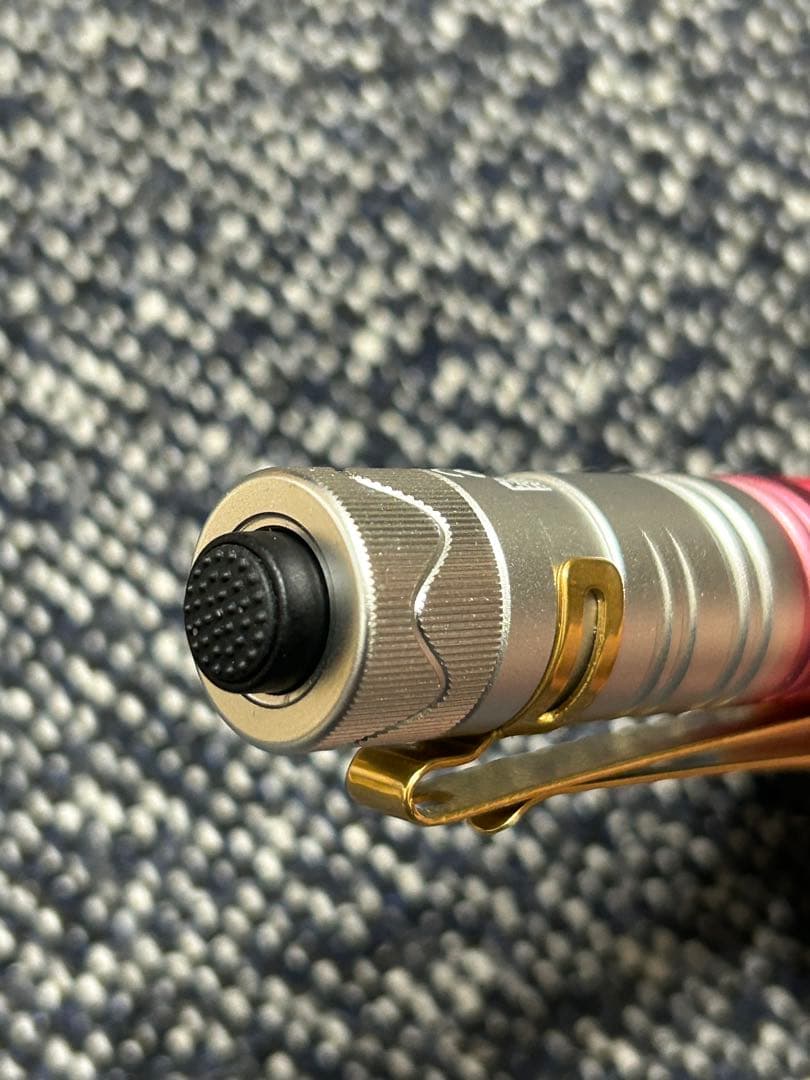 OLIGHT (オーライト) i5R EOS ローズレッド