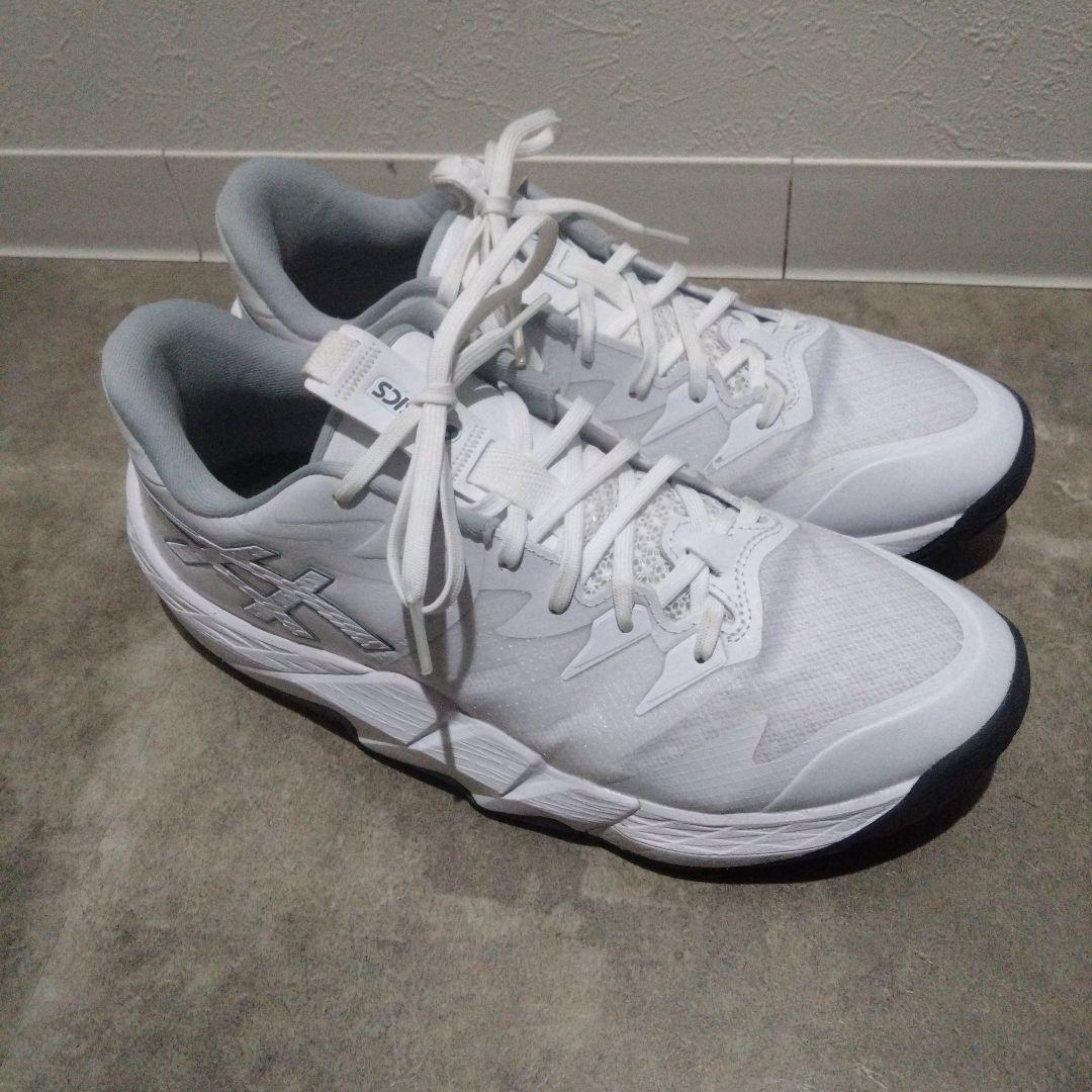 ASICS UNPRE ARS2 ホワイト バスケットシューズ