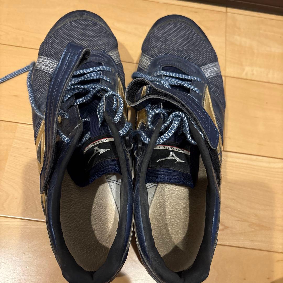 Mizuno フィールドジオAJ27.0スパイクシューズ ネイビー/ゴールド