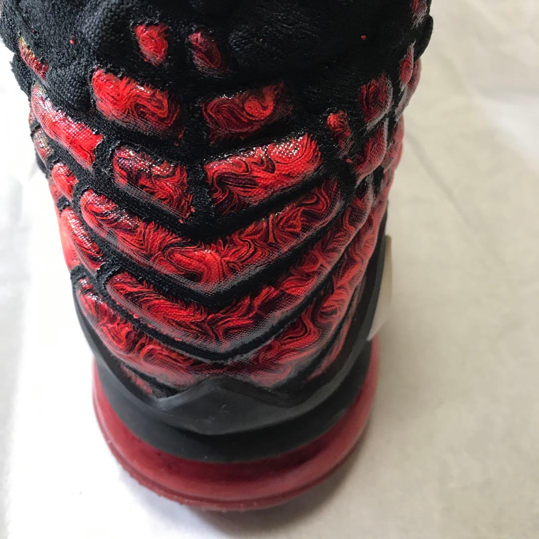 LeBron 17 ブラック/レッド シューズ