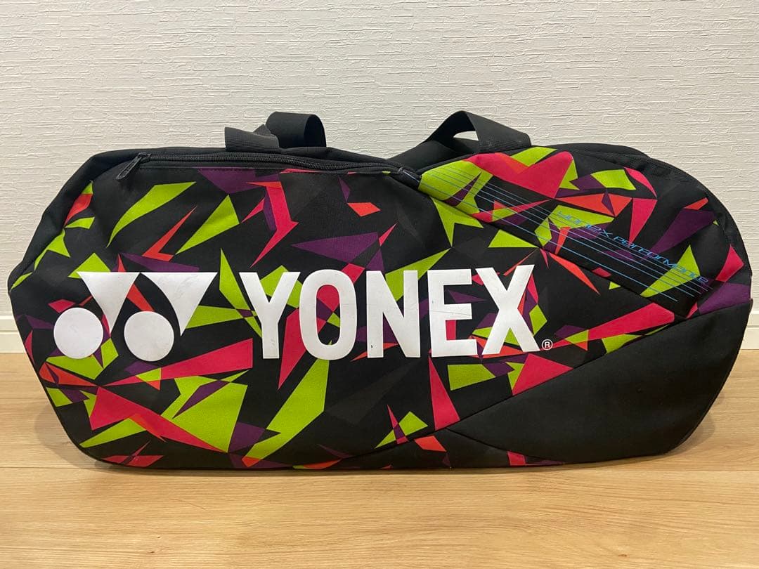 YONEX トーナメントバッグ 幾何学模様