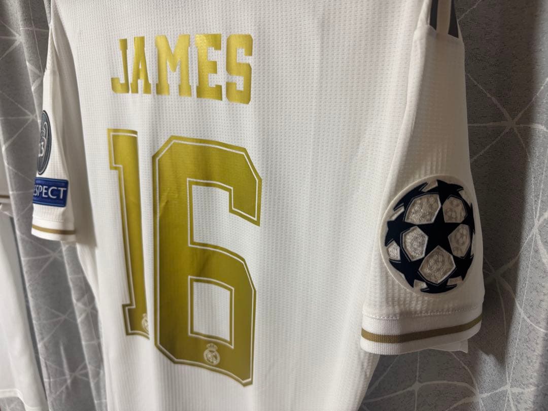 レアル・マドリード JAMES 16番 シャツ Mサイズ