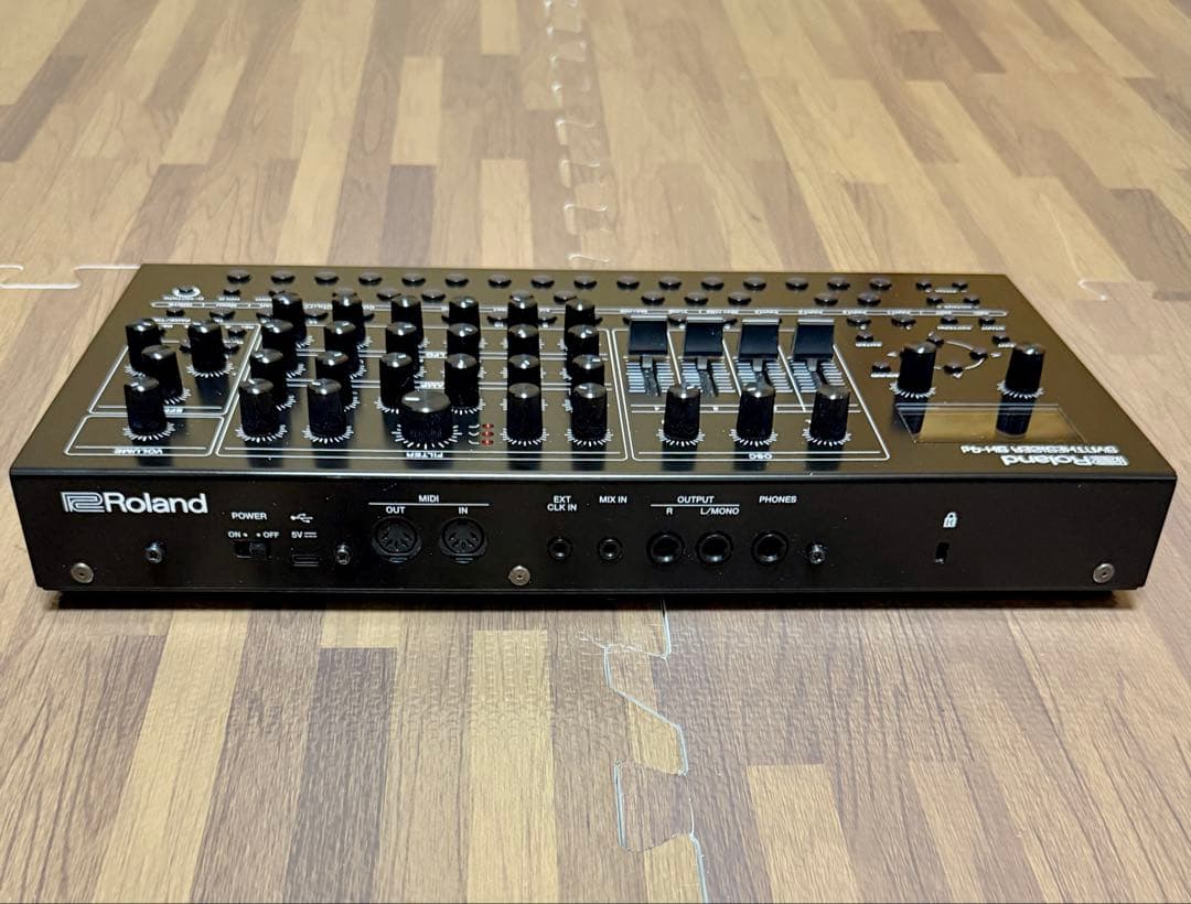 Roland シンセサイザー SH-4d ドラムマシン 音源 USB MIDI