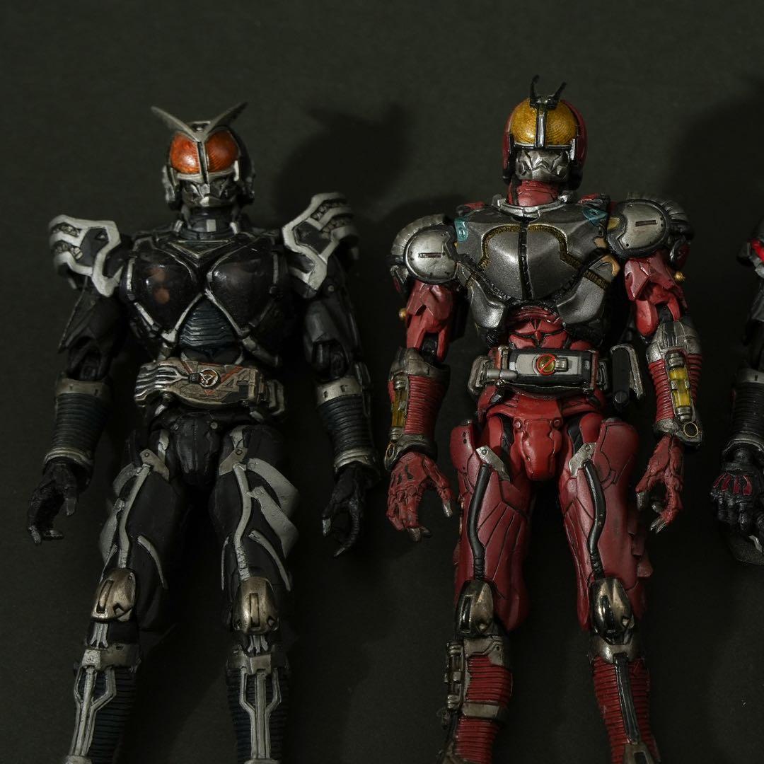 S.I.C.仮面ライダー555 4体セット　ジャンク品