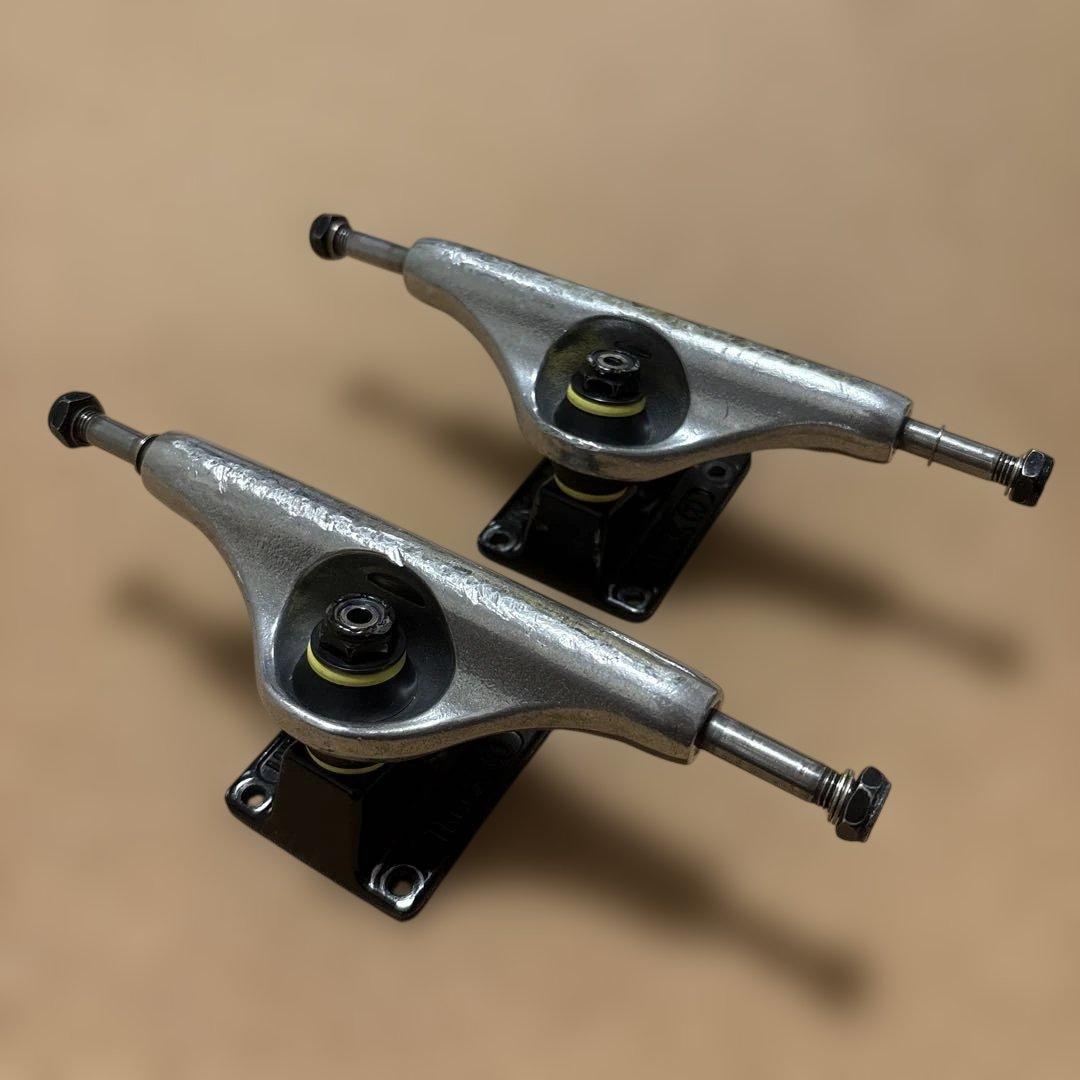 スケートボード INDEPENDENT TRUCK FORGED HOLLOW 139