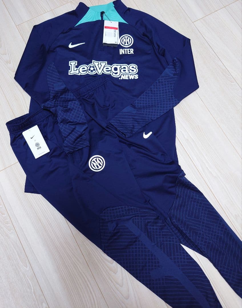 新品　NIKE　2022〜2023 インテル・ミラノ　ストライク　ドリルトップ