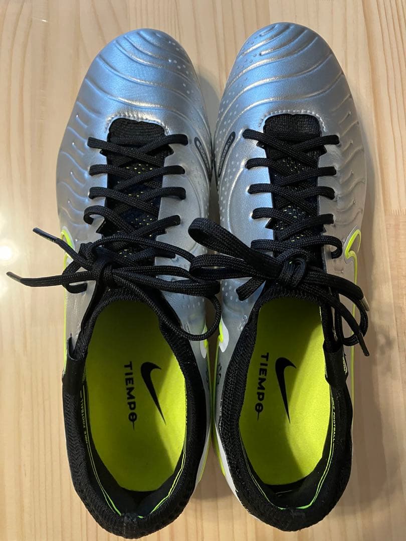 Nike Tiempo サッカーシューズとバッグセット