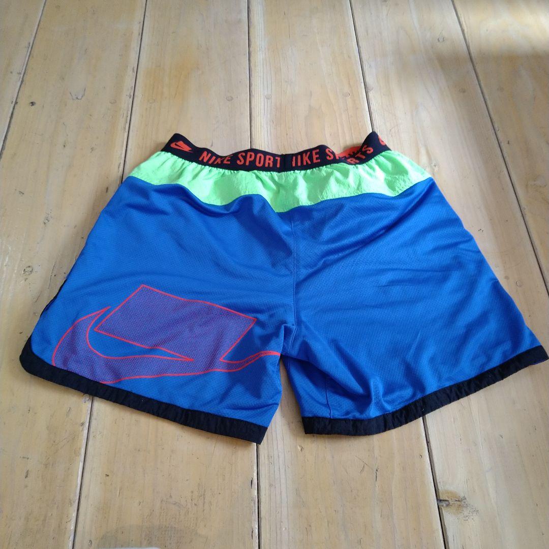 NIKE Mサイズ セットアップ ショートパンツ ナイロン ウインドブレーカー