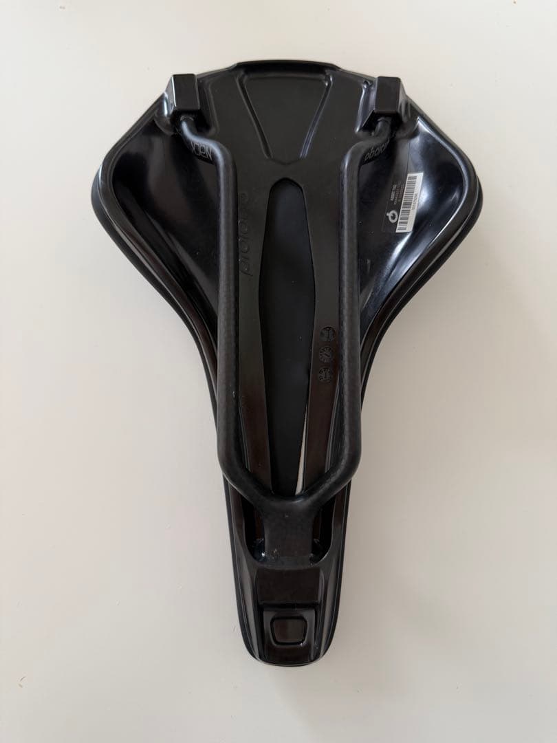 prologo（プロロゴ）サドル NAGO R4 NACK 245×147mm