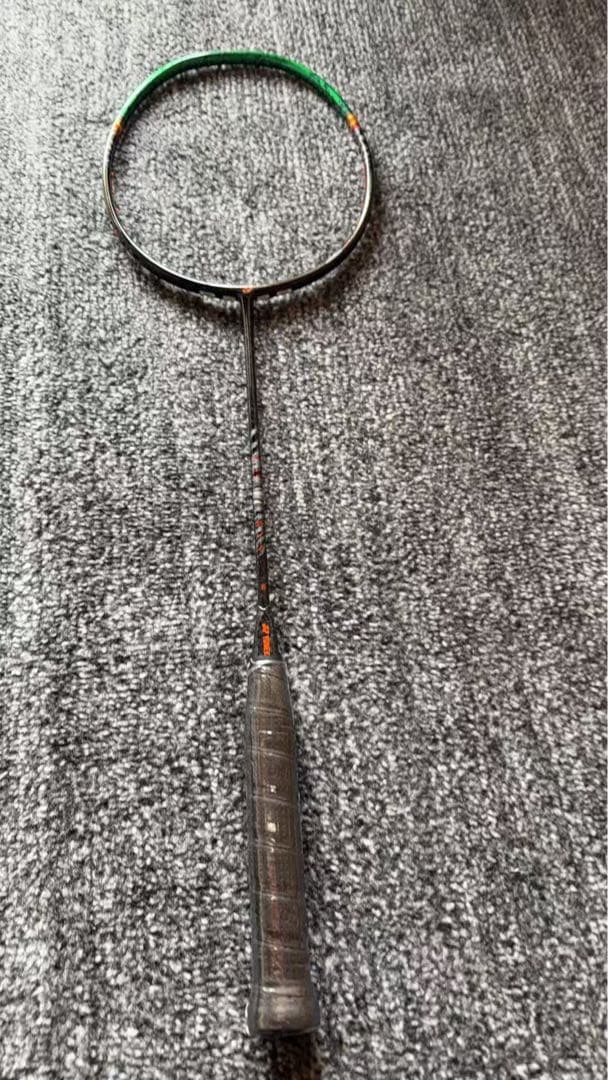 YONEXバドミントンラケット 3U5 BK/G F530