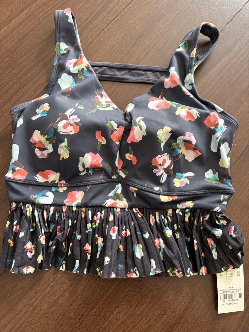 新品☆ SUKALAローズプリントトップ ブラック M